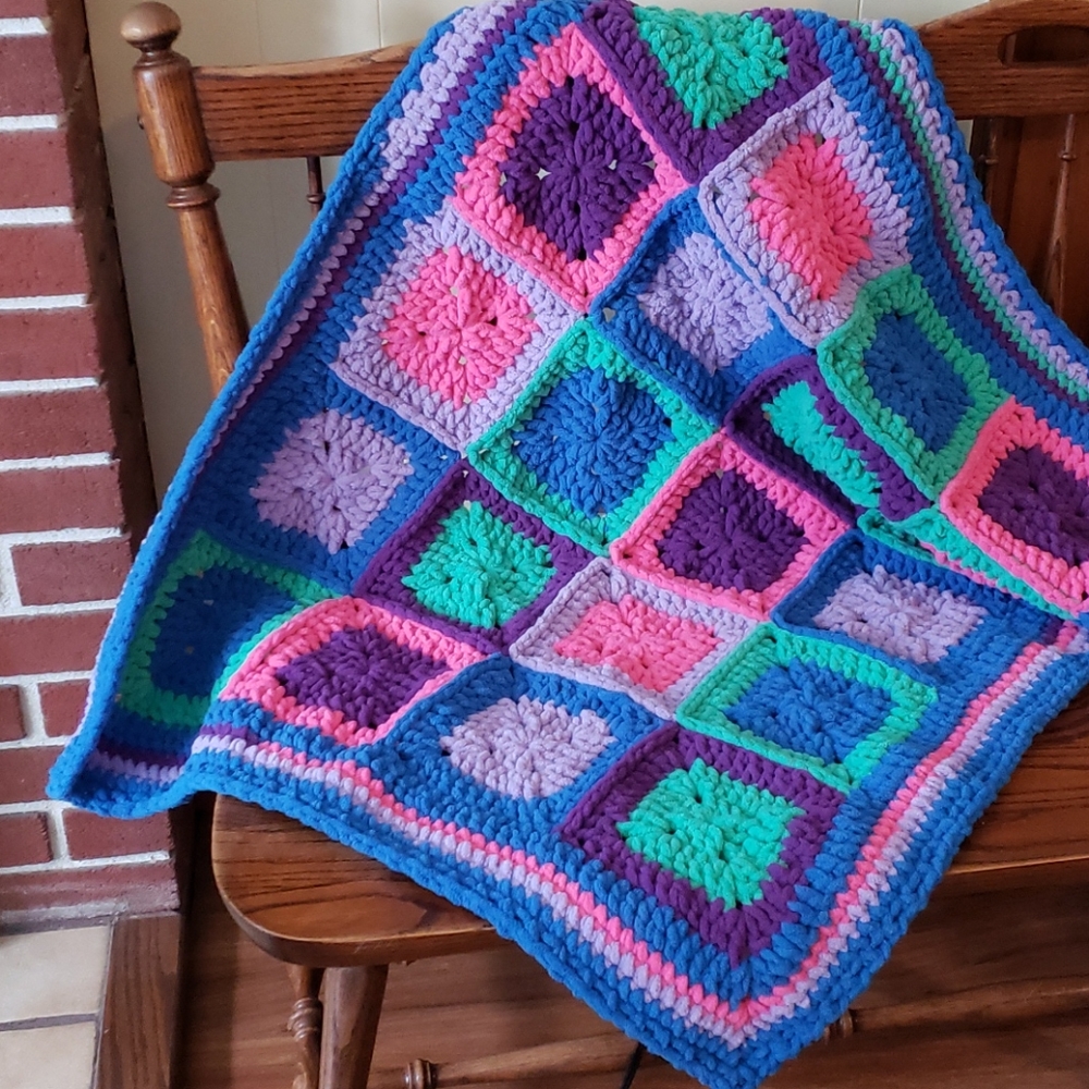 Child snuggle blanket